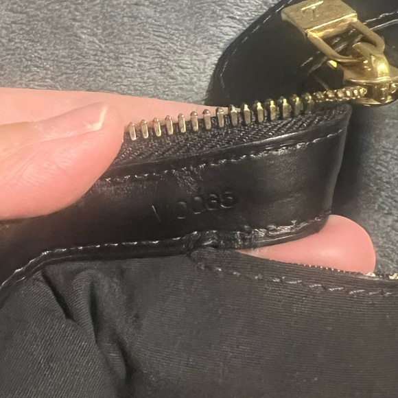 Louis Vuitton Mini Lin Josephine PM Bag - Picture 15 of 15